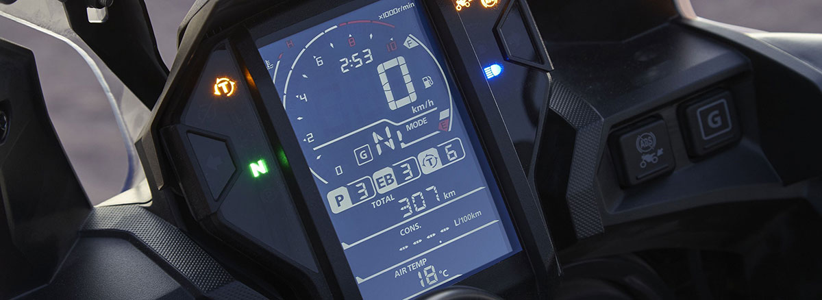 CRF1000D2J-02.jpg