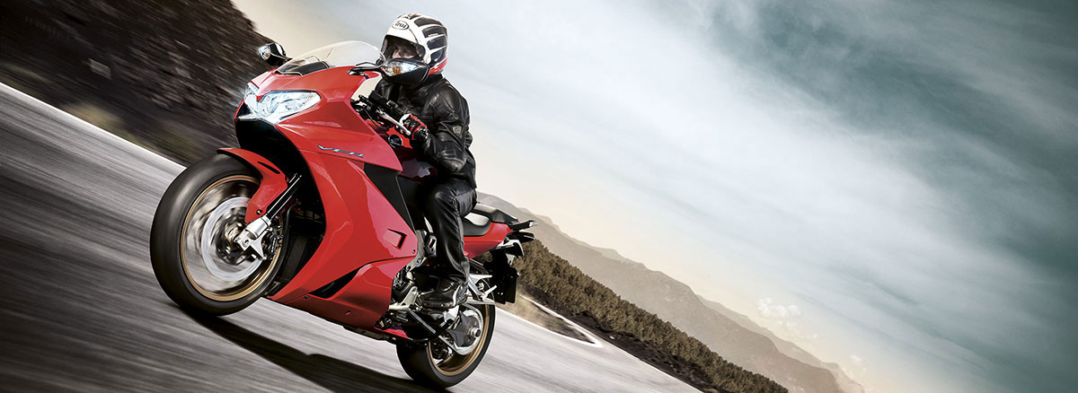 VFR800F-02.jpg