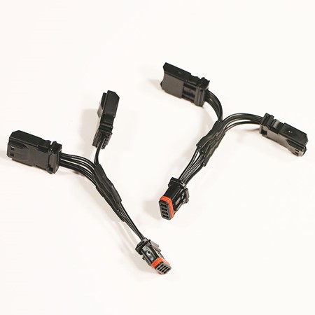 Goldstrike Lighting "Y" Splitter